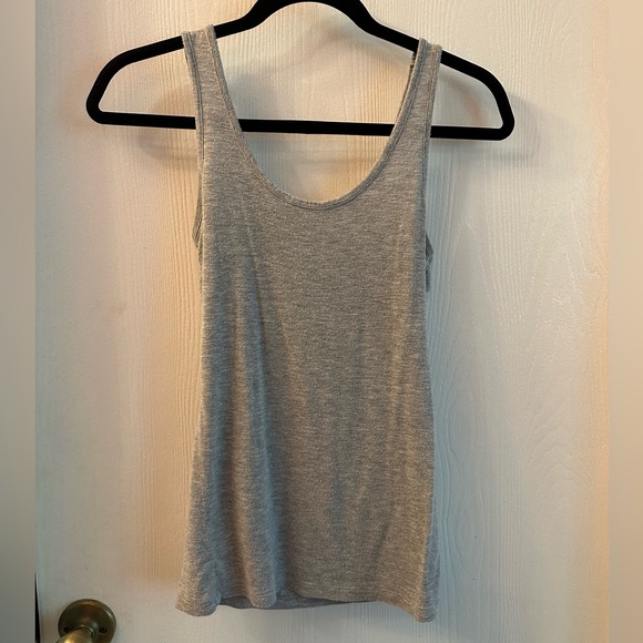 Gray flowy tank top - Picture 1 of 1